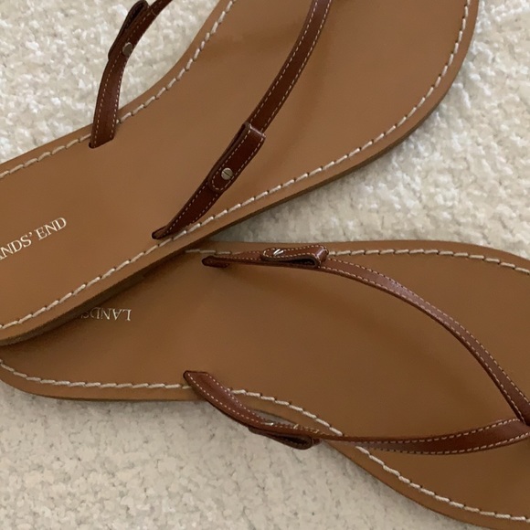 NWOT LANDS’ END LEATHER FLIP FLOP - Picture 4 of 7